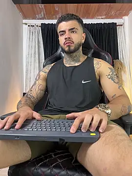 Benjii Carter1 online show from 04-25-26, 02:14