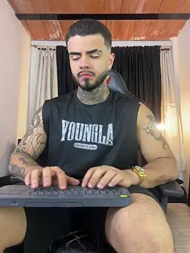 Benjii Carter1 online show from 04-01-26, 02:57