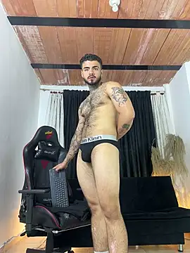 Benjii Carter1 online show from 05-12-26, 01:13
