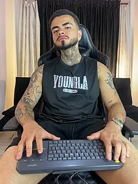 Benjii Carter1 online show from 04-06-26, 02:07