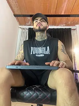 Benjii Carter1 online show from 03-17-26, 03:42