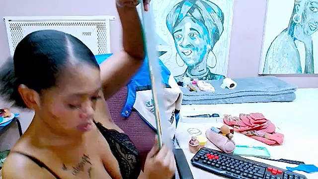 TyraHotxxx online show from 05-23-26, 06:12