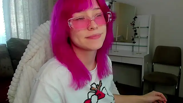 EmilyTrase online show from 05-11-26, 01:07