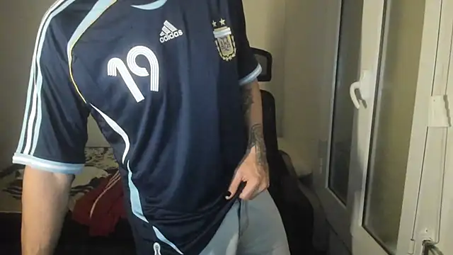 Snapshot of joaquin420_hot chatting on 02-09-26, 10:08 joaquin420 hot online show from 02-09-26, 10:08