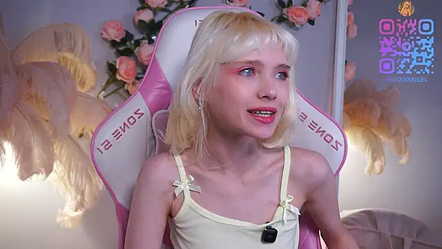 Snapshot of wow_angel chatting on 06-12-26, 05:27 wow angel online show from 06-12-26, 05:27