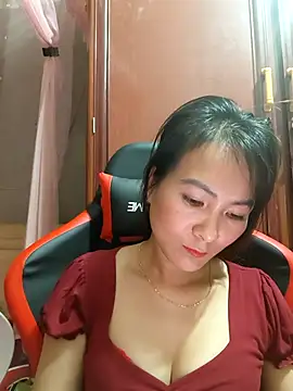 Snapshot of Aly_live chatting on 02-14-26, 07:52 Aly live online show from 02-14-26, 07:52