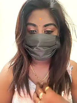 Snapshot of Revanthika-27 chatting on 02-23-26, 06:19 Revanthika-27 online show from 02-23-26, 06:19