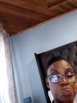 Snapshot of KINKYDOLL4U chatting on 02-17-26, 09:39 KINKYDOLL4U online show from 02-17-26, 09:39