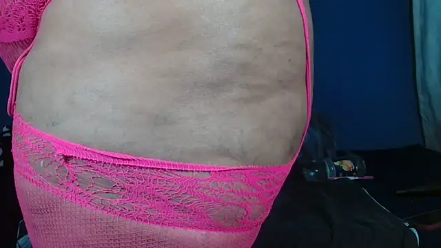 Sweet-Bella17 online show from 05-12-26, 08:15