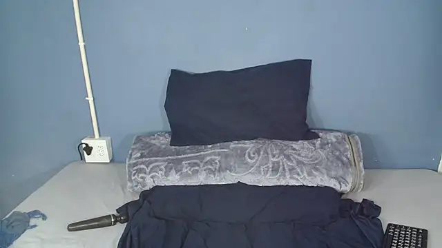 Sweet-Bella17 online show from 05-01-26, 04:12
