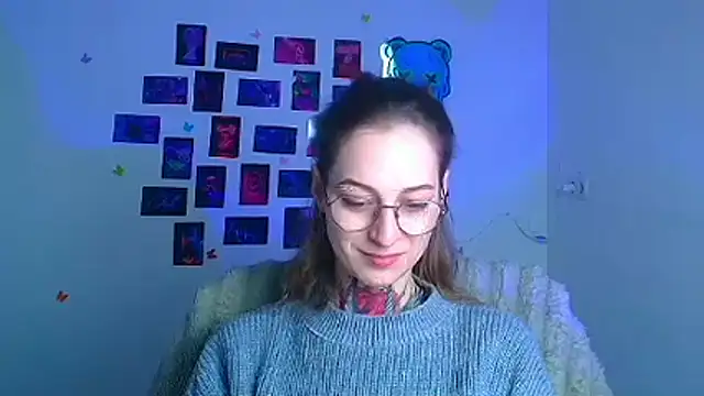 Snapshot of Esmi_Winter chatting on 03-03-26, 06:20 Esmi Winter online show from 03-03-26, 06:20