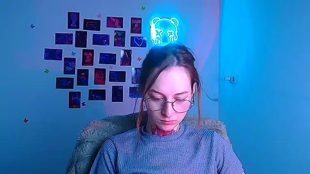 Esmi Winter online show from 03-11-26, 06:07