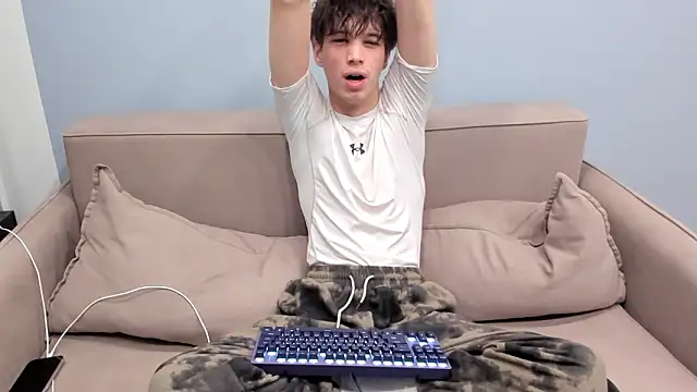 Snapshot of Ur_NextDoor_Boy chatting on 02-24-26, 08:42 Ur NextDoor Boy online show from 02-24-26, 08:42