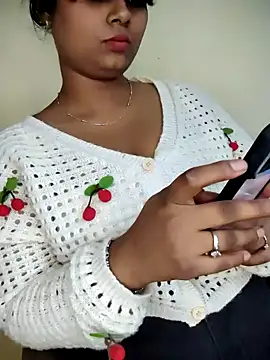 Snapshot of Marathi_khushi1 chatting on 02-11-26, 06:35 Marathi khushi1 online show from 02-11-26, 06:35