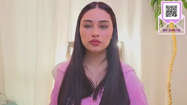 Sofia Plump online show from 03-29-26, 11:45