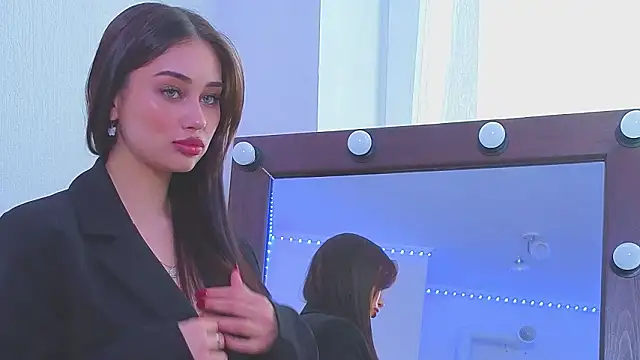 Sofia Plump online show from 03-05-26, 12:13