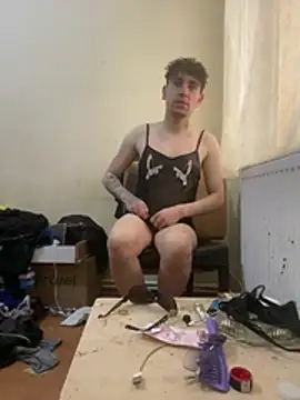 Femboysissy1919 online show from 07-09-26, 12:04