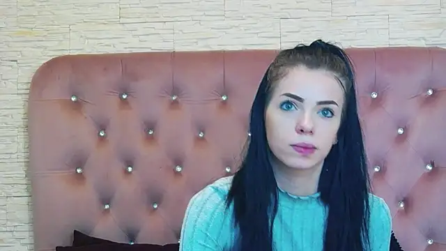 PeachyElla26 online show from 02-21-26, 01:35