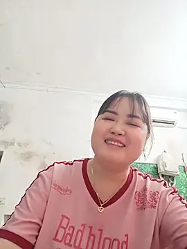 Kee-kimlee online show from 06-15-26, 03:07
