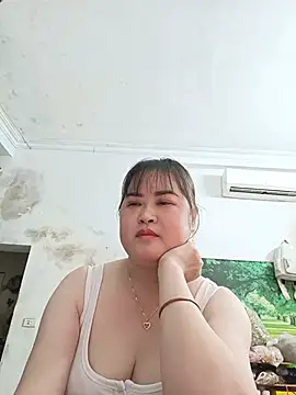 Kee-kimlee online show from 06-15-26, 10:31