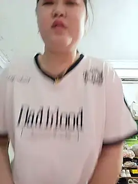 Kee-kimlee online show from 06-11-26, 02:33