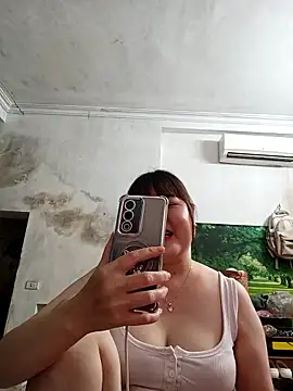 Kee-kimlee online show from 04-22-26, 01:07