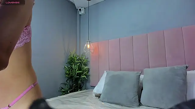 ChloeStars  online show from 04-15-26, 09:15