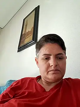 Snapshot of Sony28v chatting on 06-17-26, 06:35 Sony28v online show from 06-17-26, 06:35