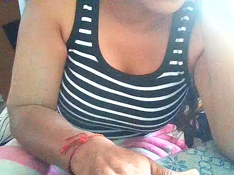 02Hot-Queen online show from 02-21-26, 04:47