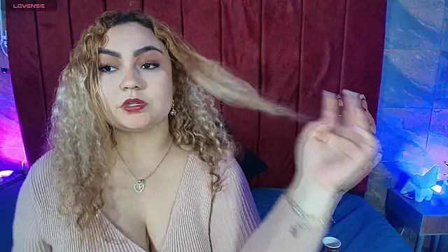 Snapshot of Amaraa_Silk chatting on 02-17-26, 03:48 Amaraa Silk online show from 02-17-26, 03:48