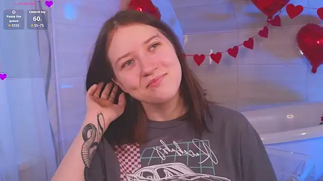 Snapshot of MmollyMay chatting on 02-16-26, 10:14 MmollyMay online show from 02-16-26, 10:14