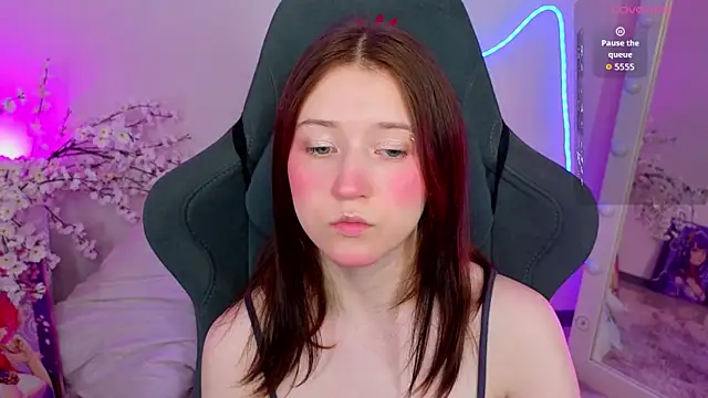 MmollyMay online show from 04-15-26, 09:37