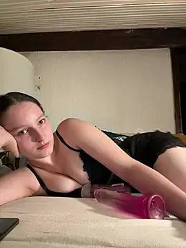 Snapshot of Mis-Elisa96 chatting on 07-10-26, 11:38 Mis-Elisa96 online show from 07-10-26, 11:38