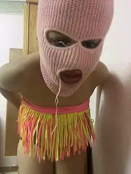 Snapshot of faettaa chatting on 02-16-26, 10:29 faettaa online show from 02-16-26, 10:29