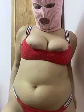 Snapshot of faettaa chatting on 02-13-26, 03:23 faettaa online show from 02-13-26, 03:23