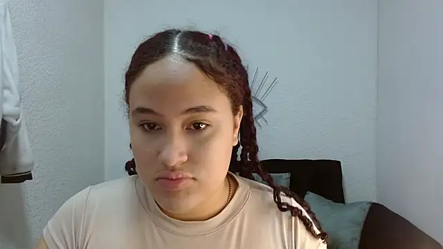 leilanewgirl online show from 02-12-26, 12:27