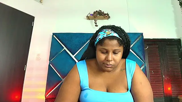 Snapshot of AlexaRousse4u chatting on 04-19-26, 02:23 AlexaRousse4u online show from 04-19-26, 02:23
