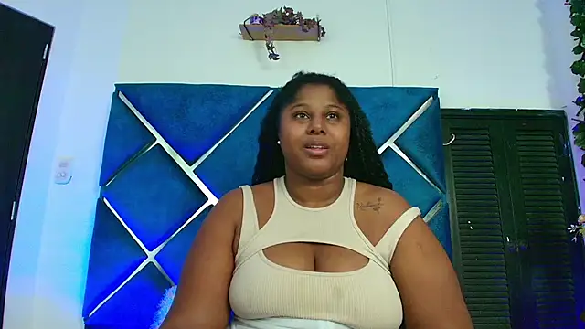 Snapshot of AlexaRousse4u chatting on 05-15-26, 10:52 AlexaRousse4u online show from 05-15-26, 10:52