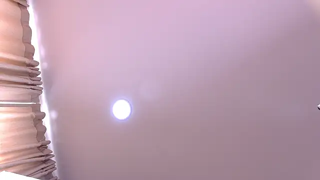 SaraLugo online show from 06-15-26, 07:02
