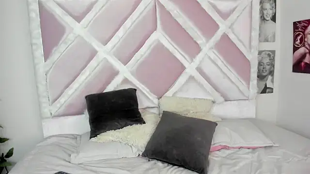 luxx 11 online show from 04-29-26, 04:55