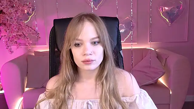 Snapshot of AmyNox chatting on 02-16-26, 06:01 AmyNox online show from 02-16-26, 06:01