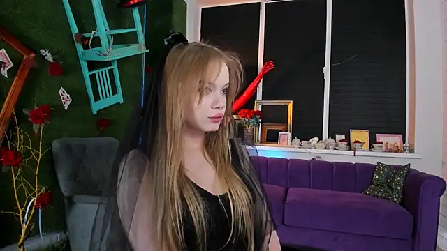 AmyNox online show from 05-16-26, 05:17