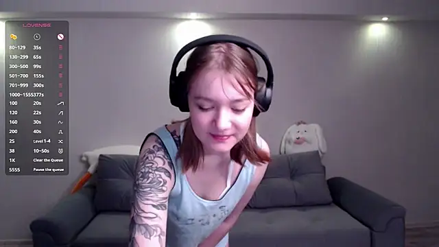 Snapshot of Mirrrra1 chatting on 02-28-26, 09:47 Mirrrra1 online show from 02-28-26, 09:47