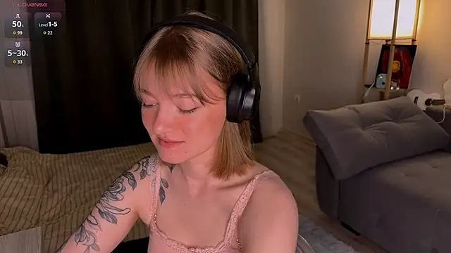 Mirrrra1 online show from 05-06-26, 07:40