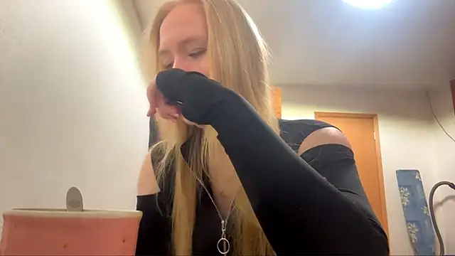 RoseBakeer online show from 02-22-26, 07:37