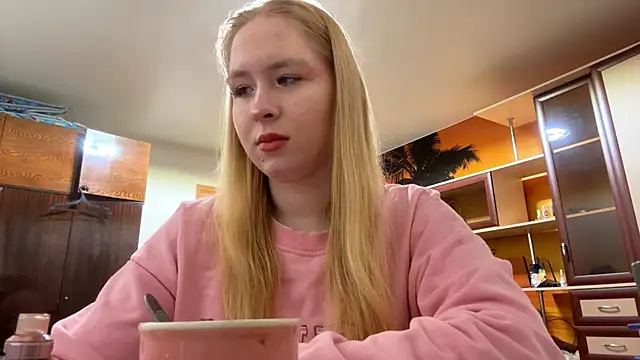 RoseBakeer online show from 02-16-26, 05:55