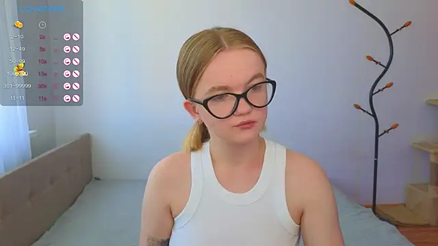 Snapshot of StellaBunny chatting on 07-01-26, 04:35 StellaBunny online show from 07-01-26, 04:35