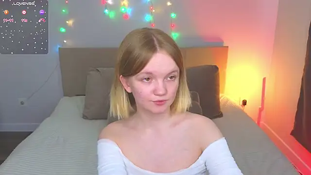 StellaBunny online show from 03-26-26, 11:08