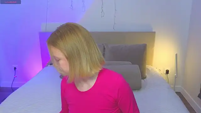 StellaBunny online show from 04-07-26, 04:14