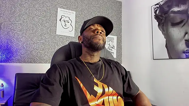 Snapshot of Mark_Vega chatting on 02-20-26, 04:20 Mark Vega online show from 02-20-26, 04:20